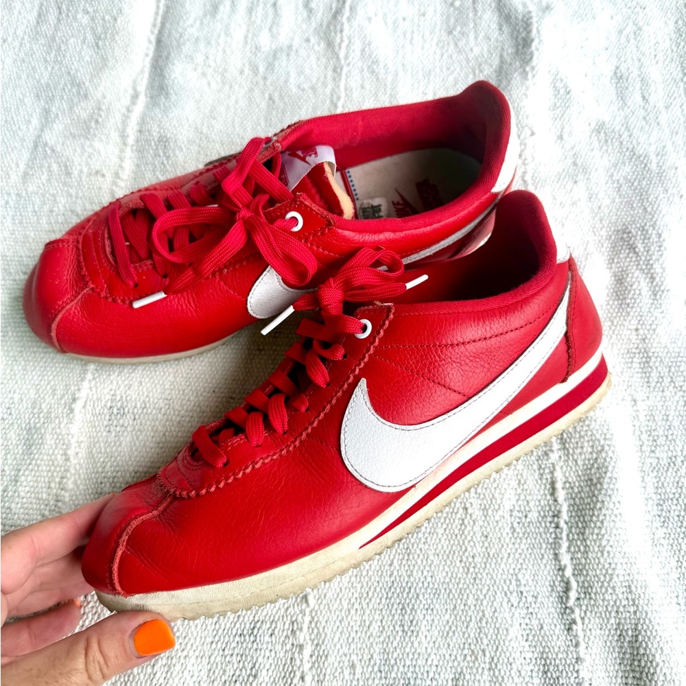 Nike Cortez Red size 9
